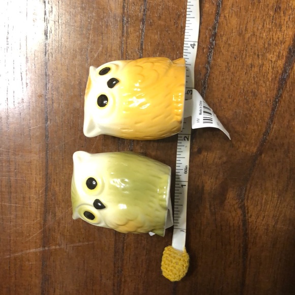 Owls Mini Salt & Pepper Shakers - Picture 3 of 10